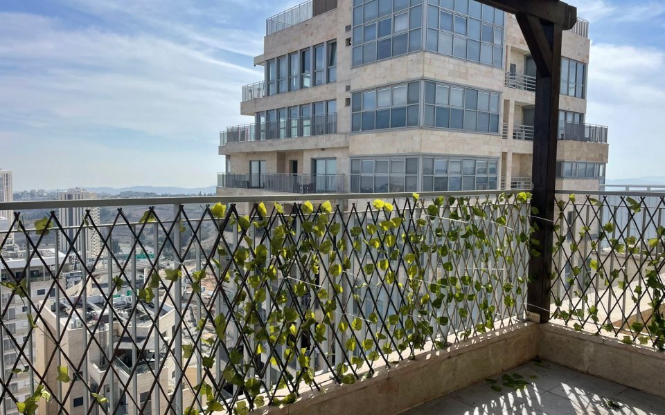 64e46996 f880 4806 ab33 0145e41ed43e