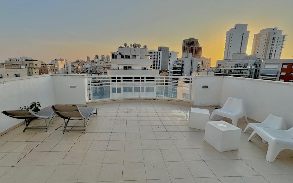 13806ea1 b0a2 43f5 9a02 1b3e6a6ff202