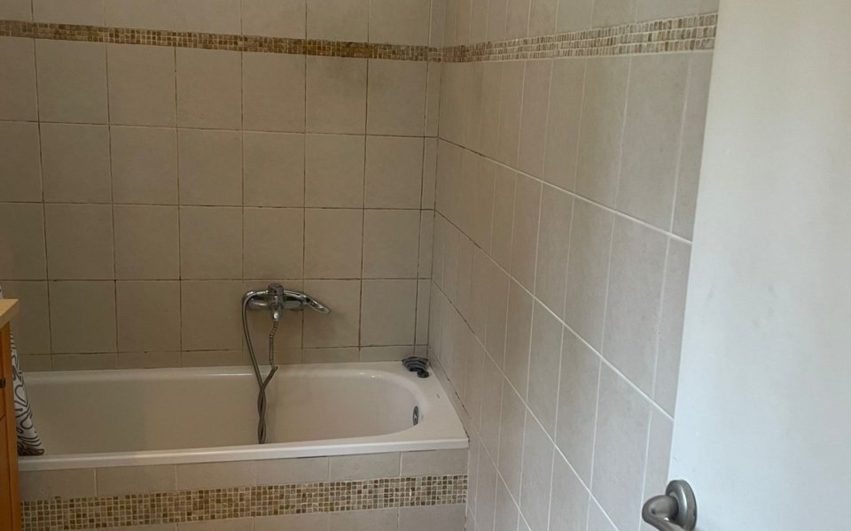 1b02b976 6188 48e5 8086 f4a7653326b3