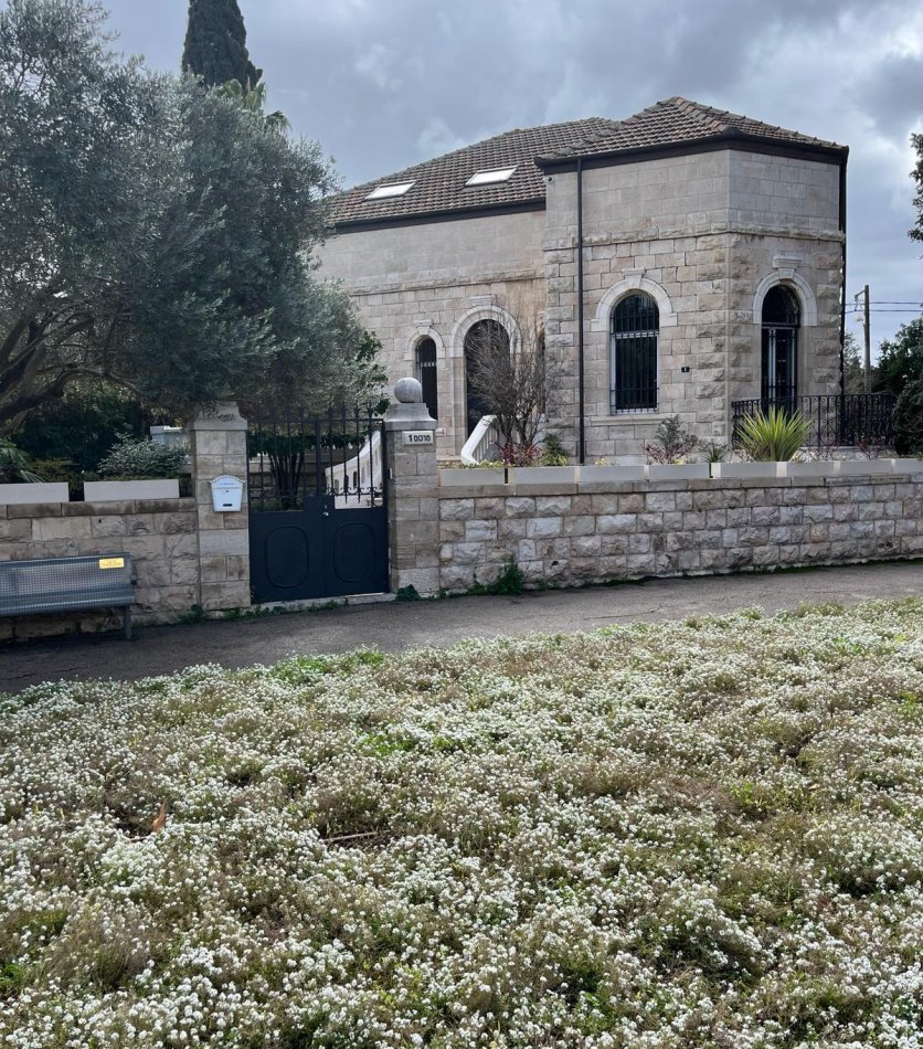 20568bfd de9b 498b a2b0 fd8519a31e12