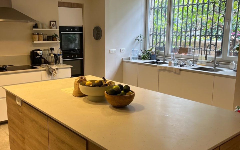 73e8aa08 8720 46bc b9e9 73f2dc639d10