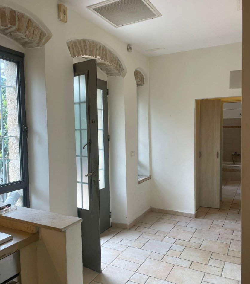 ece44f58 b434 4aae b425 7566a72b8b03